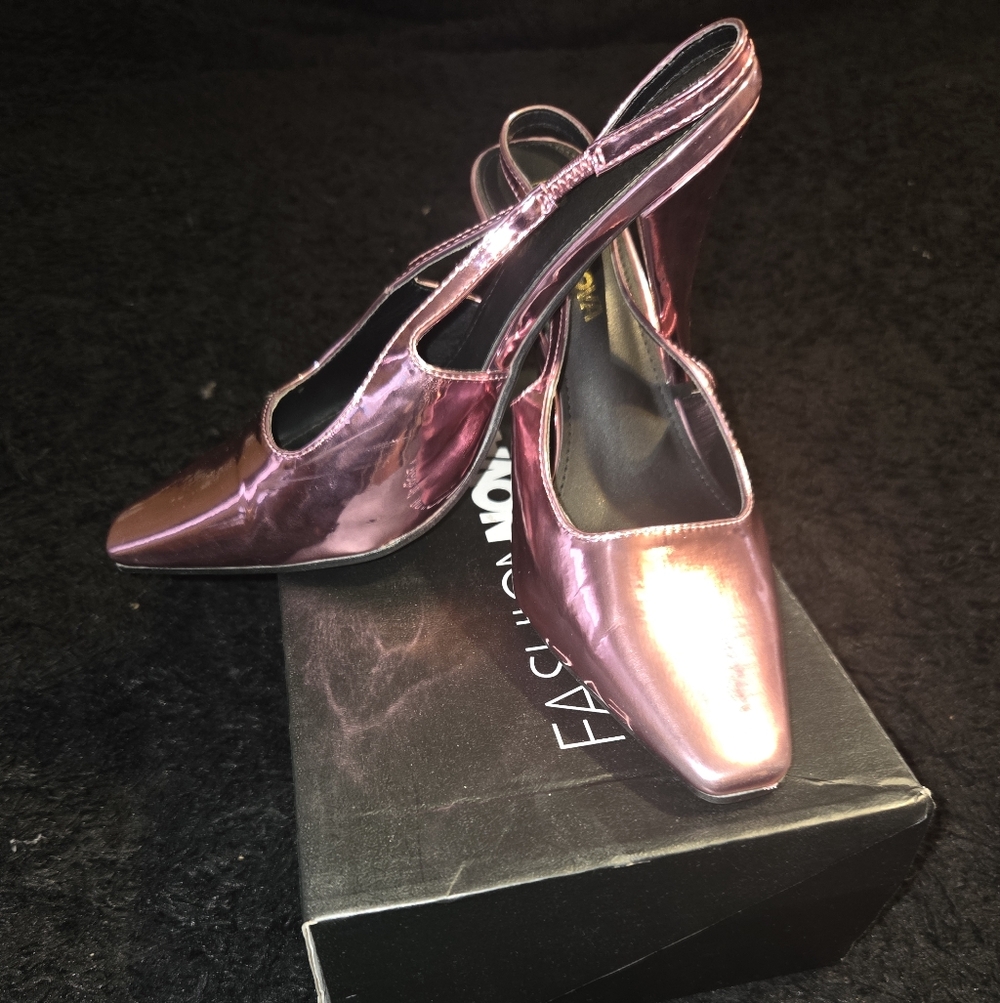 Fashion Nova Metallic Pink Heels